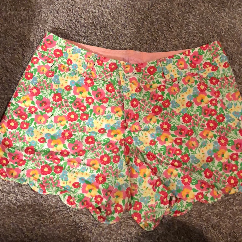 Lilly Pulitzer scalloped shorts
